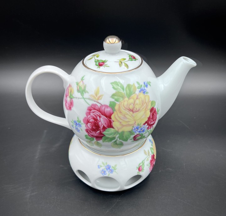 porcelanowy czajnik do herbaty róże.JPG