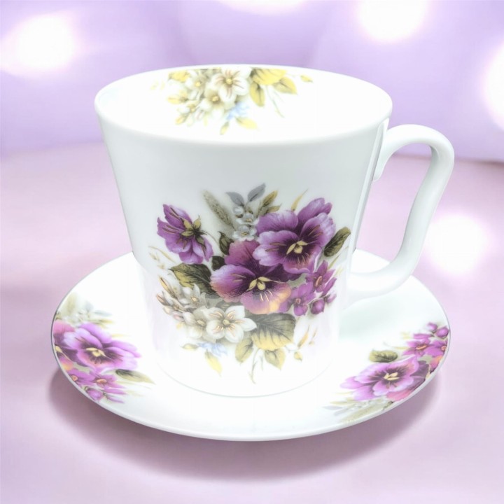 porcelanowy kubek bratki 1.JPG