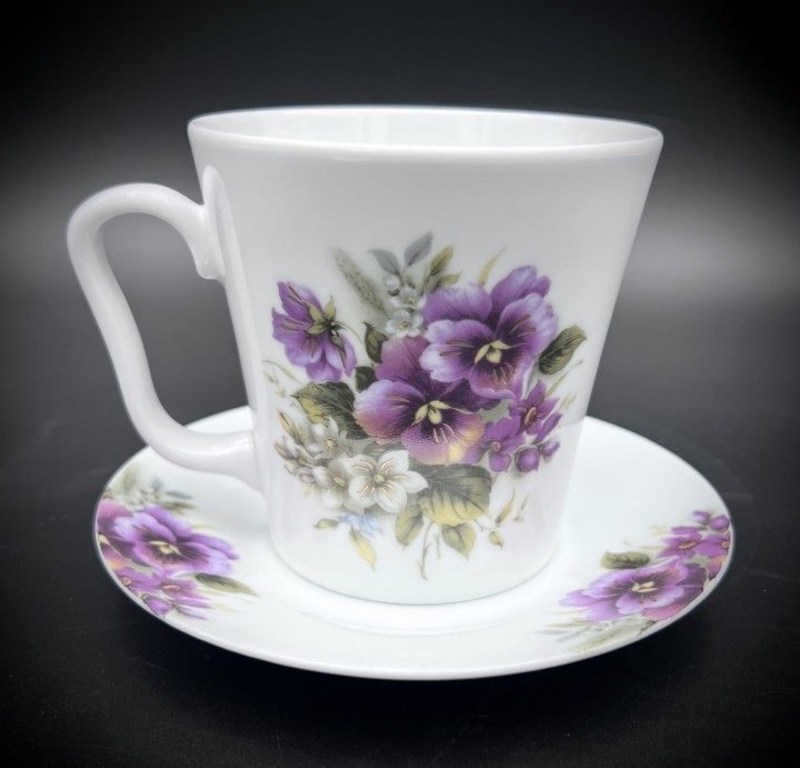 porcelanowy kubek bratki 6.jpg