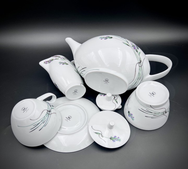 porcelanowy serwis do herbaty lawenda1.JPG