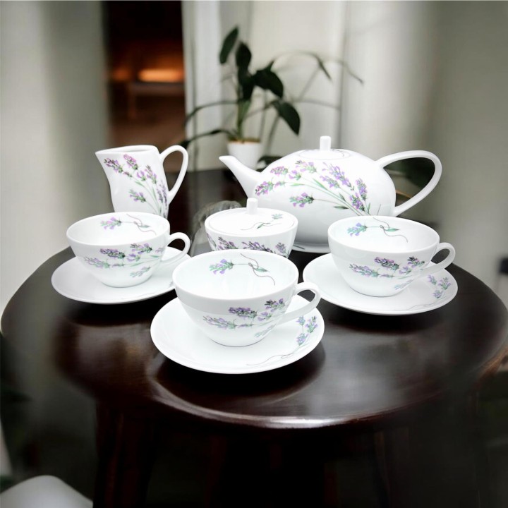 porcelanowy serwis do kawy na 12 osób.JPG