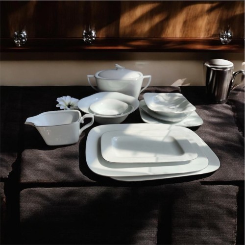 porcelanowy serwis obiadowy aurora 1.JPG