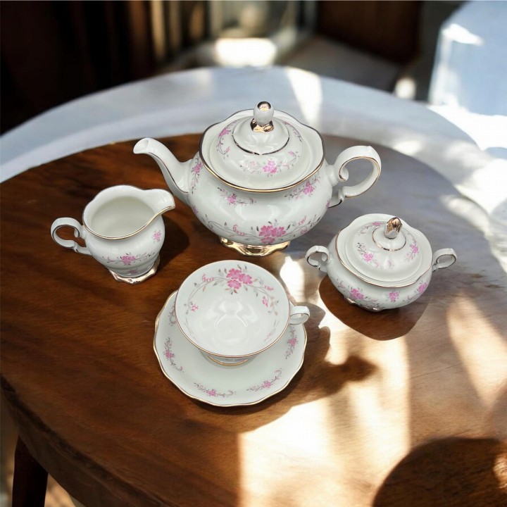 serwis do herbaty porcelana kristoff.JPG