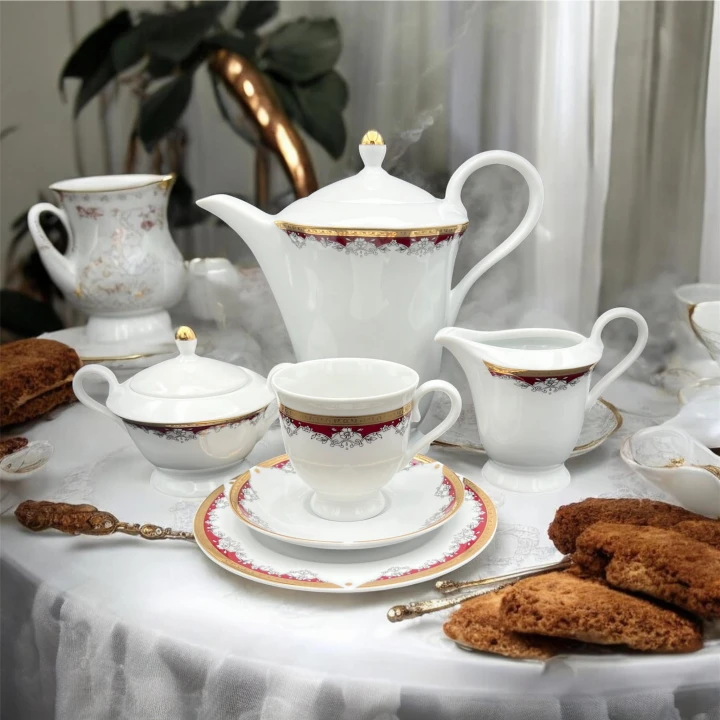porcelanowy serwis do kawy na 12 osób.JPG