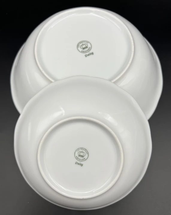 komplet porcelanowych salaterek 2.jpg