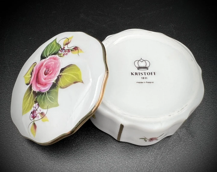 bombonierka porcelana Krzysztof 6.jpg