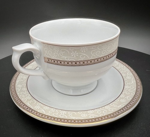 porcelana wałbrzych filiżanka do kawy.jpg