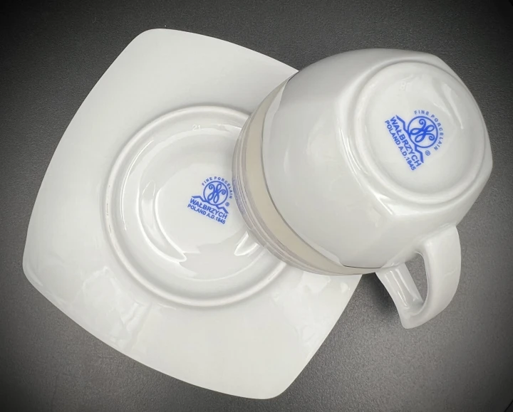 porcelana wałbrzych filiżanka do kawy Hestia 1.jpg