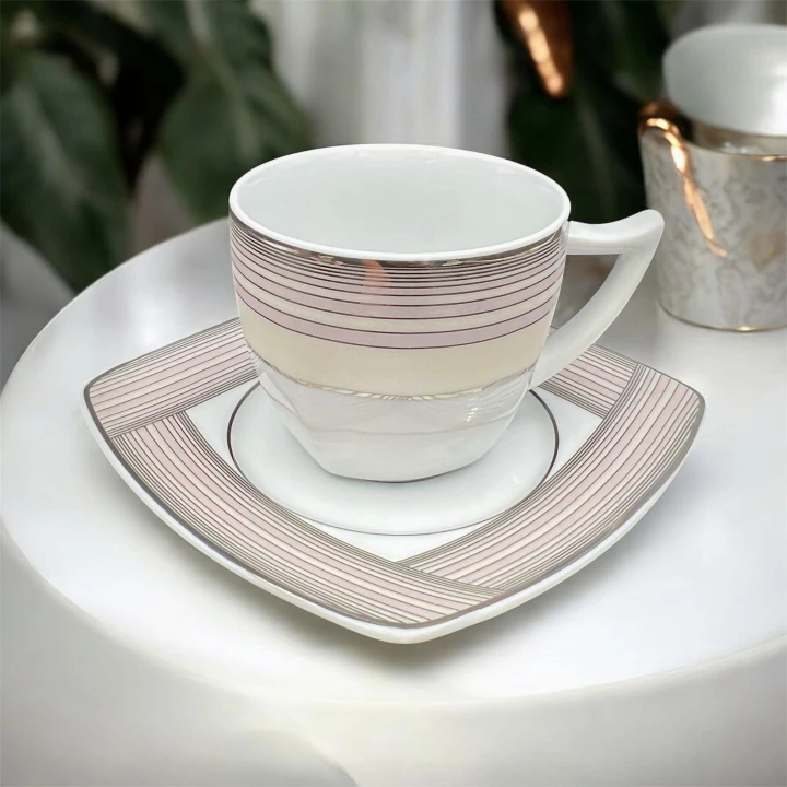 porcelana wałbrzych filiżanka do kawy Hestia 2.JPG