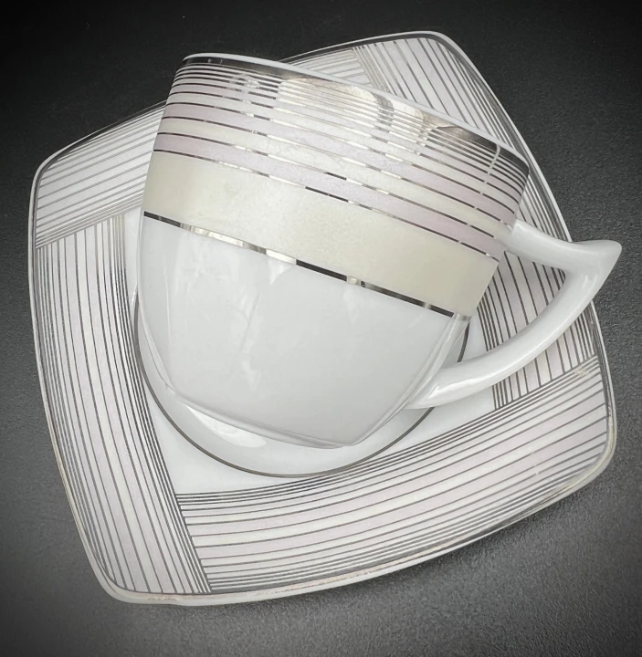 porcelana wałbrzych filiżanka do kawy Hestia 3.jpg