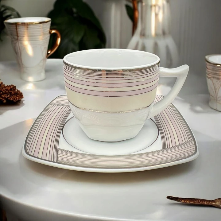 porcelana wałbrzych filiżanka do kawy Hestia.JPG