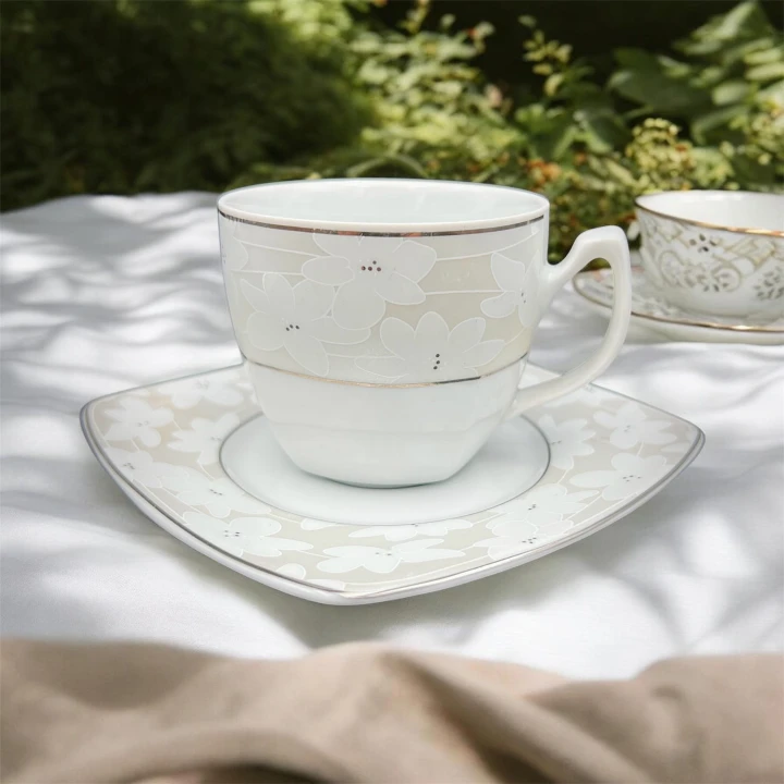filiżanka do kawy Afrodyta porcelana Wałbrzych 2.JPG