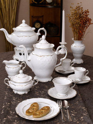 porcelanowy serwis do kawy na 12 osób 1`.png