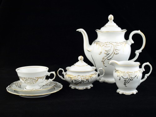 porcelanowy komplet śniadaniowy