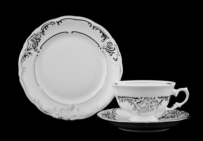 Porcelanowy komplet śniadaniowy