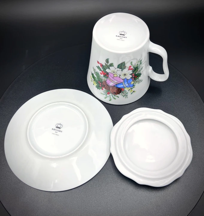 porcelanowy kubek świąteczny
