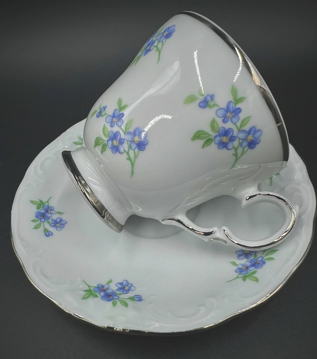 Porcelanowa filiżanka do kawy niezapominajka