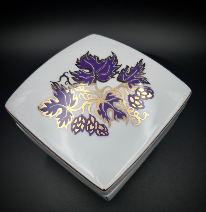 Bombonierka poorcelana Kristoff Wałbrzych 27