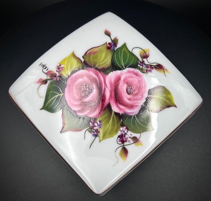 porcelanowa bombonierka 7