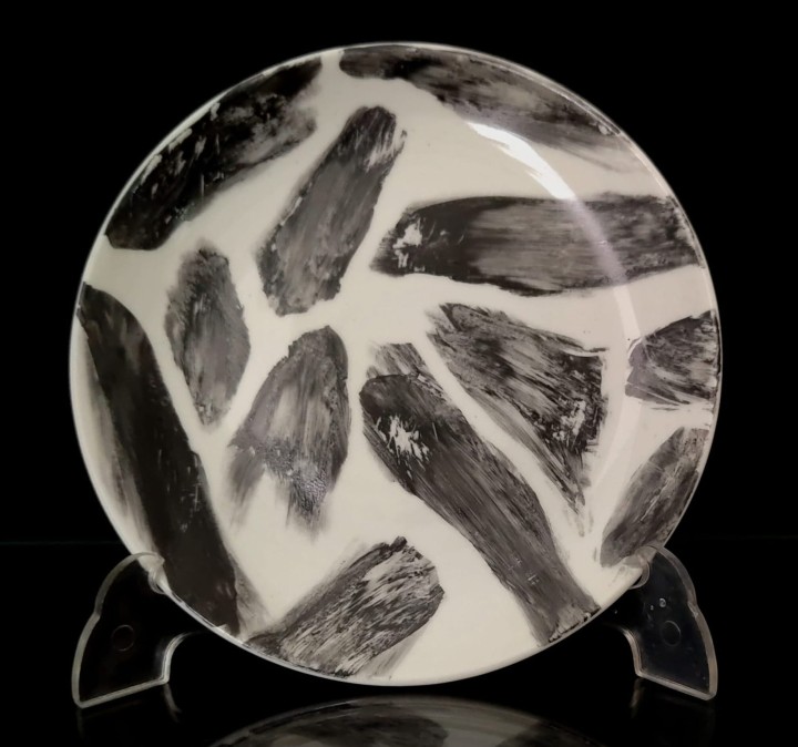 talerz ręcznie malowany