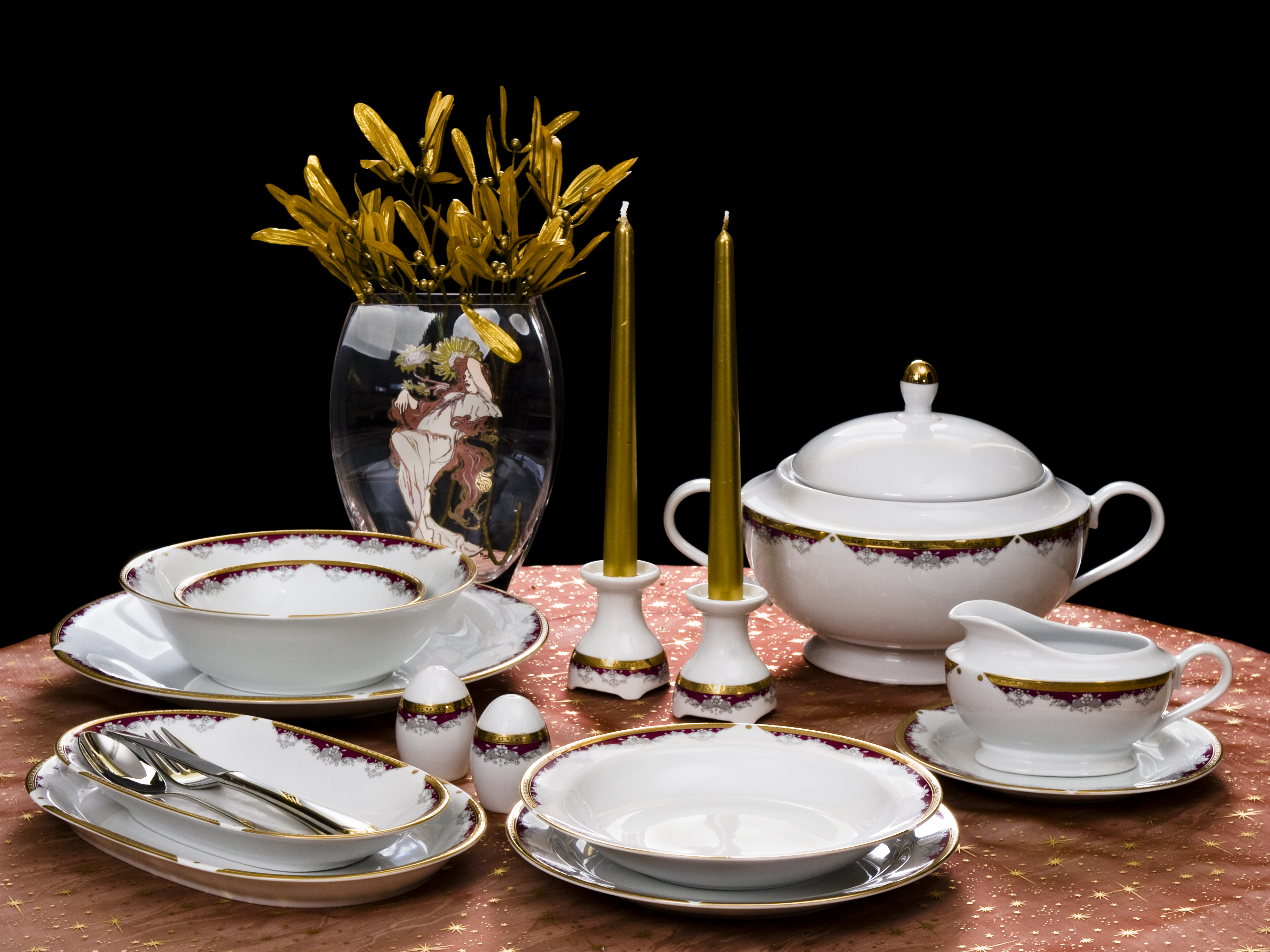 porcelanowy serwis obiadowy