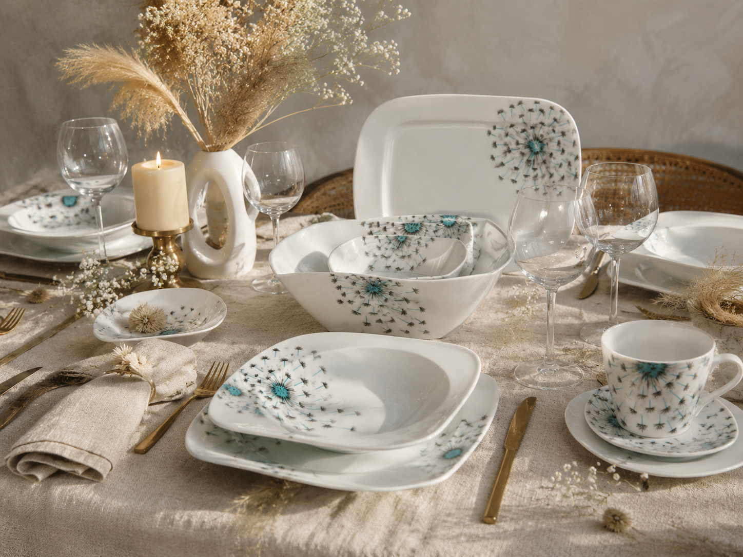 Porcelanowy serwis obiadowy